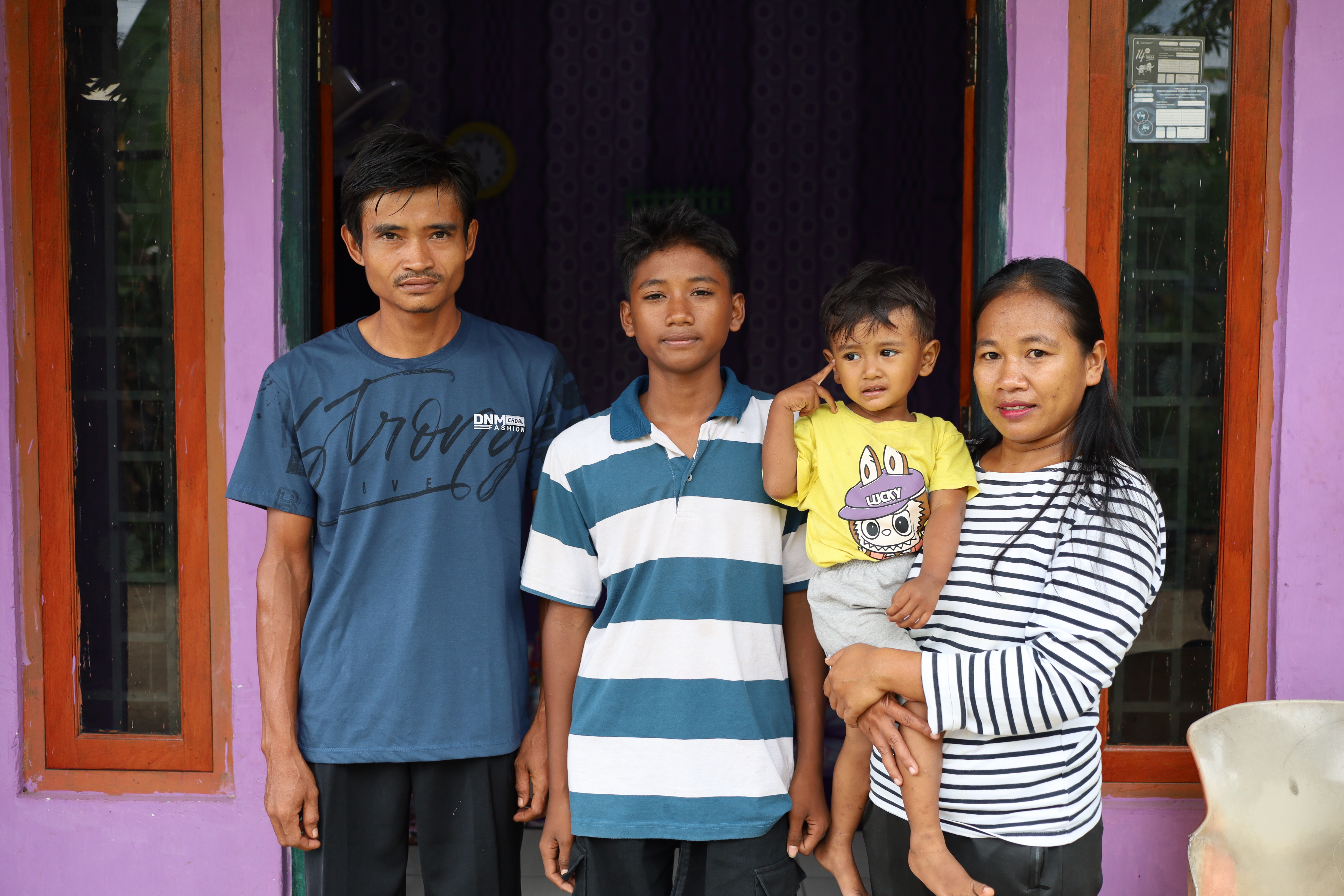 Sarini and her family
